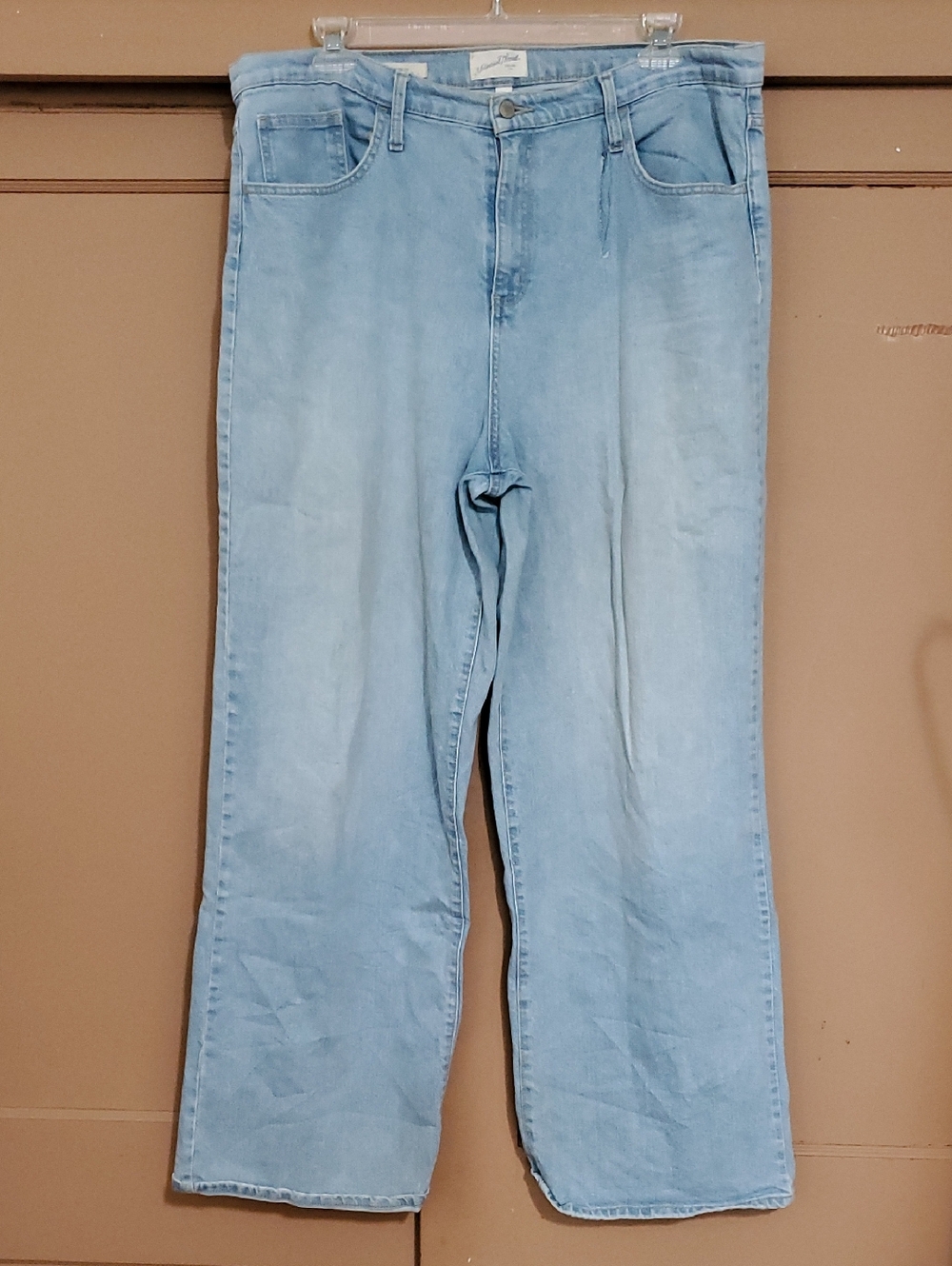 Universal Thread Light Blue Wide Leg Jeans